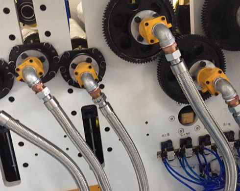 【高速旋轉(zhuǎn)接頭案例】流延膜行業(yè)-飛友自動化 【高速旋轉(zhuǎn)接頭案例】流延膜行業(yè)-飛友自動化